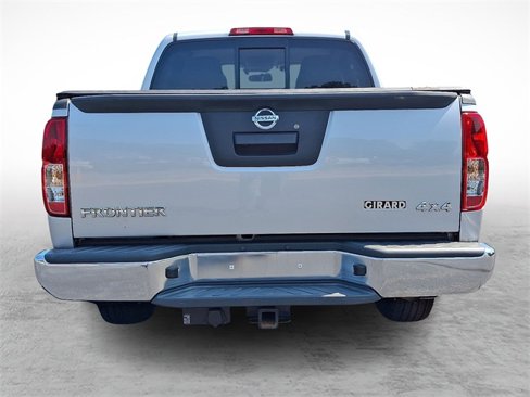 Used 2019 Nissan Frontier SV image 5