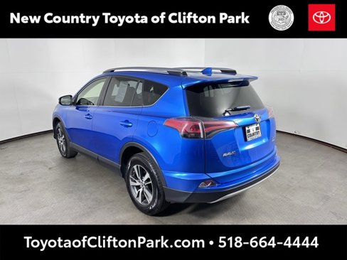 Used 2018 Toyota RAV4 XLE image 5
