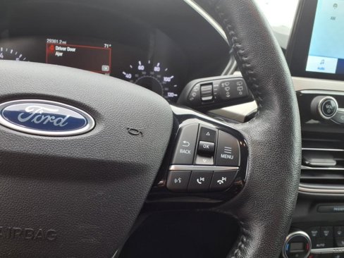 Used 2021 Ford Escape SE w/ SE Sport Appearance Package image 12