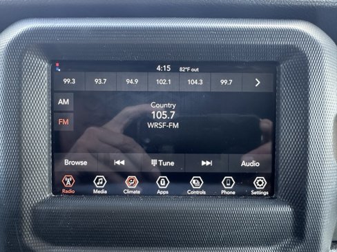 Certified 2023 Jeep Gladiator Sport image 19