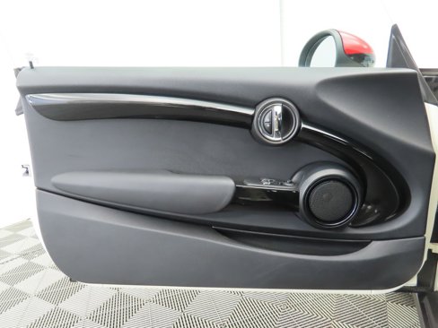 Used 2017 MINI Cooper S image 23