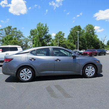 Used 2024 Nissan Sentra S image 10