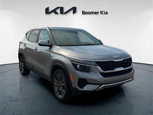 Certified 2023 Kia Seltos LX image 3