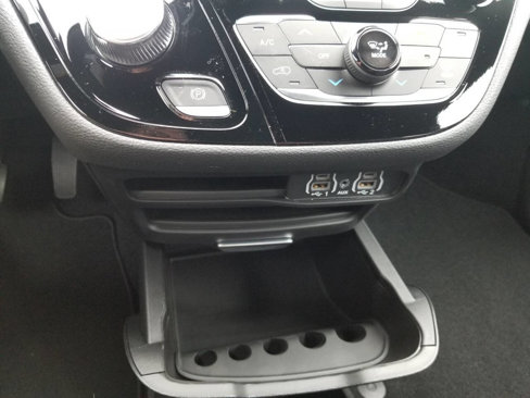 New 2025 Chrysler Pacifica Select image 30