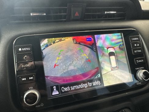 Used 2021 Nissan Kicks SR image 27