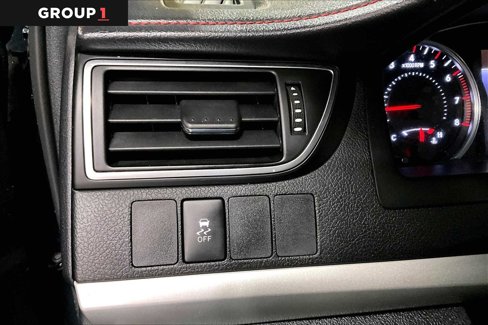 Used 2017 Toyota Camry SE image 34