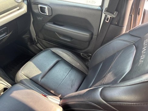 Used 2019 Jeep Wrangler Unlimited Sahara image 18