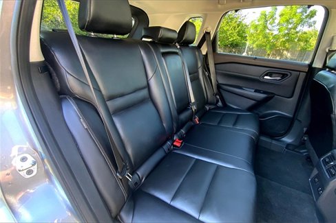 Used 2023 Nissan Rogue SL w/ SL Premium Package image 27
