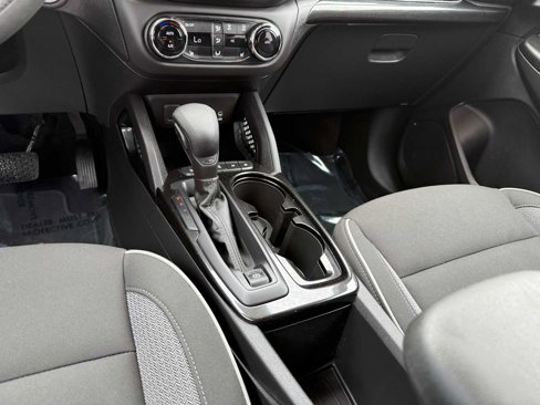 Used 2022 Chevrolet TrailBlazer LT w/ Convenience Package image 11
