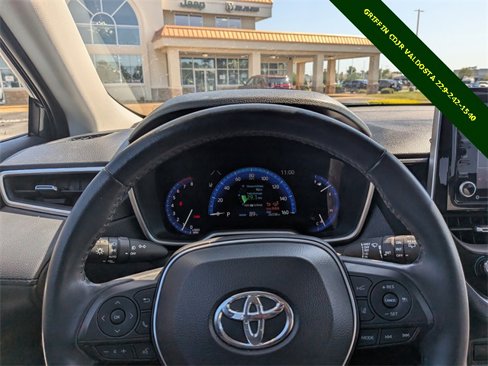 Used 2022 Toyota Corolla Cross XLE image 29