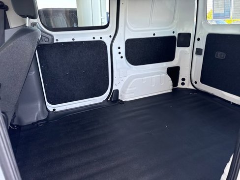 Used 2015 Chevrolet City Express LS image 25