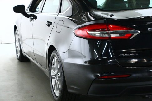 Used 2020 Ford Fusion SE image 41