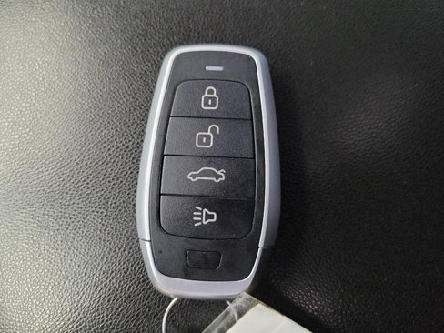 Used 2019 Chevrolet Equinox LT image 32