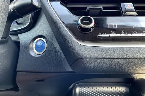 Used 2020 Toyota Corolla LE image 21