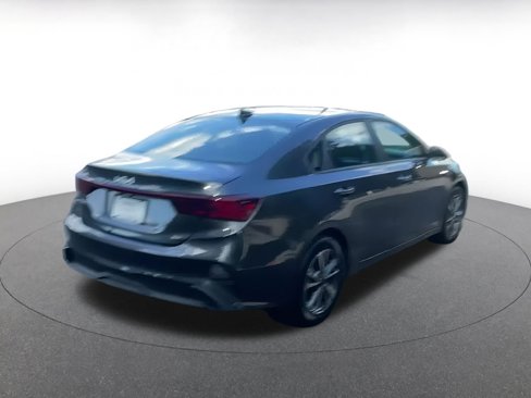 Used 2024 Kia Forte LXS image 12