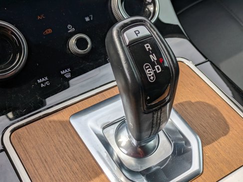 Certified 2021 Land Rover Range Rover Evoque R-Dynamic SE image 16