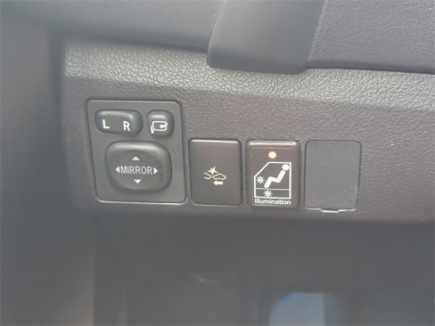 Used 2017 Toyota Corolla iM image 29