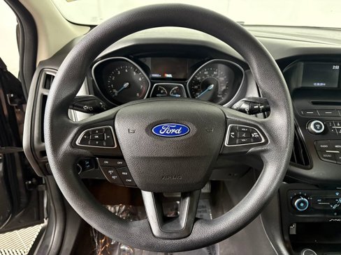 Used 2015 Ford Focus SE image 14