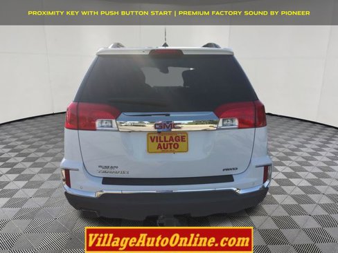 Used 2017 GMC Terrain SLE w/ Chrome Edition image 3