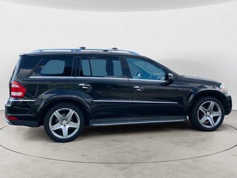 Used 2012 Mercedes-Benz GL 550 4MATIC image 3