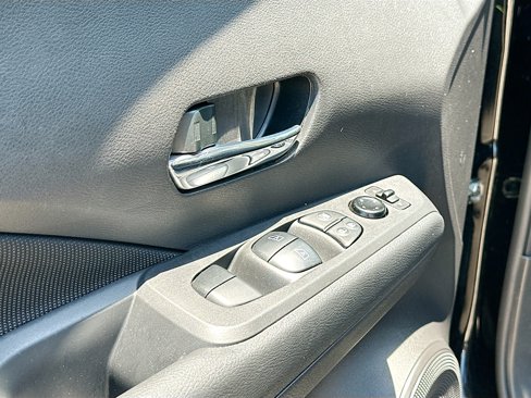 Certified 2023 Nissan Kicks SV image 16