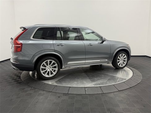 Used 2017 Volvo XC90 T6 Inscription w/ Vision Package image 9