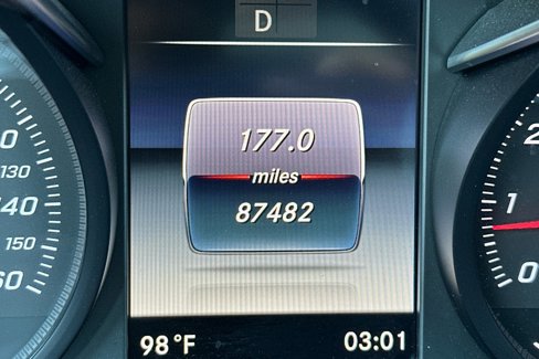 Used 2019 Mercedes-Benz GLC 300 4MATIC image 28