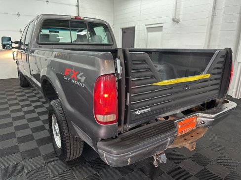 Used 2004 Ford F350 XLT image 7