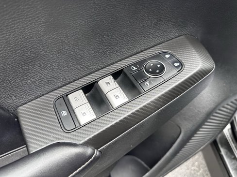 Used 2022 Mitsubishi Outlander SE image 5