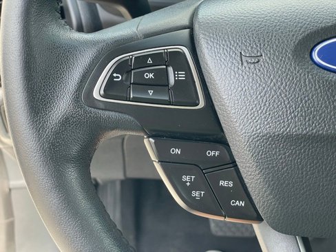 Used 2018 Ford EcoSport Titanium image 12