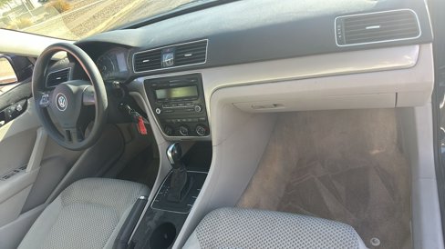 Used 2015 Volkswagen Passat 1.8T S image 3