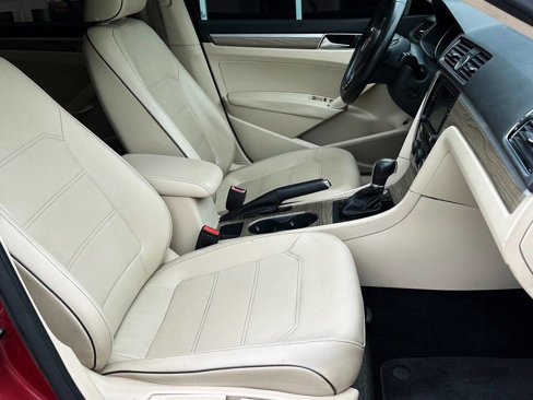 Used 2017 Volkswagen Passat 1.8T SE image 22