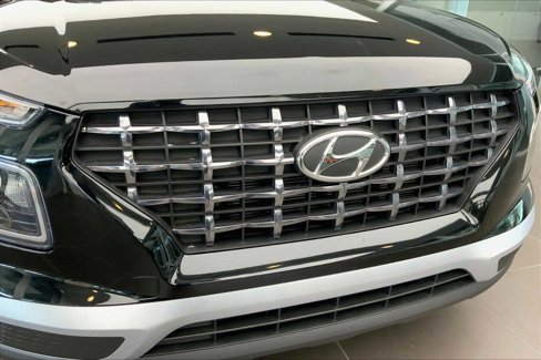 Used 2023 Hyundai Venue SEL image 30