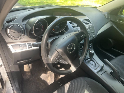 Used 2013 MAZDA MAZDA3 i Sport image 12
