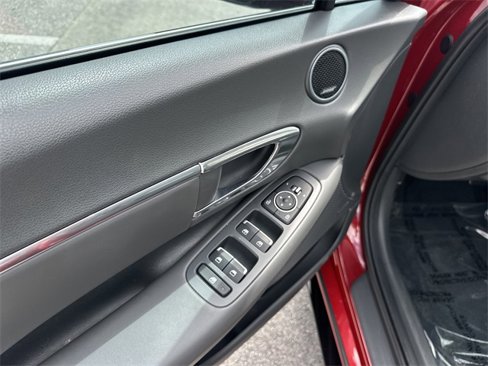 Used 2023 Hyundai Sonata SEL Plus w/ Preferred Accessory Package image 18