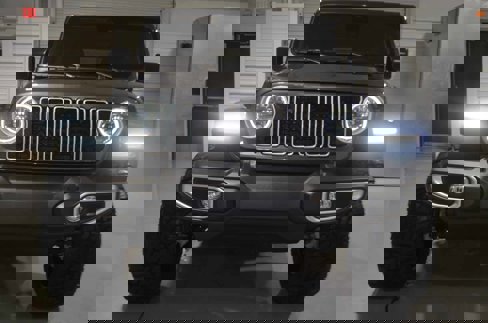 Used 2024 Jeep Wrangler Unlimited Sahara image 2