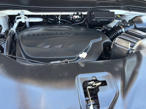 Used 2018 Honda Pilot LX image 9