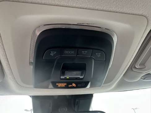 Used 2023 Toyota Corolla LE image 29