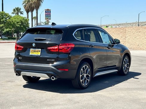 Used 2021 BMW X1 sDrive28i image 8