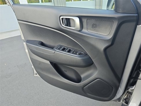 New 2025 Hyundai Venue SE image 26
