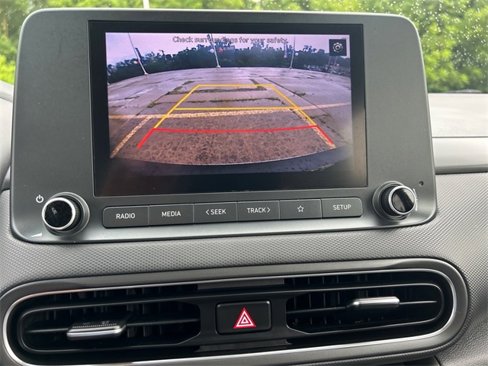 Used 2022 Hyundai Kona SEL image 14