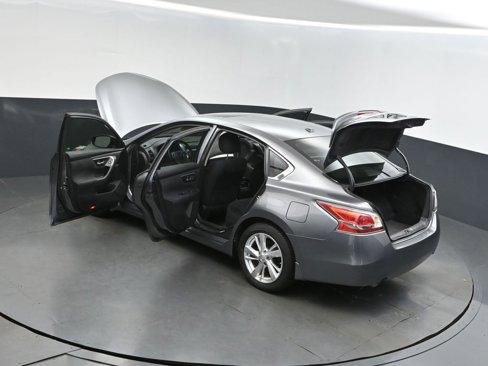 Used 2015 Nissan Altima 2.5 SV w/ Convenience Package image 48