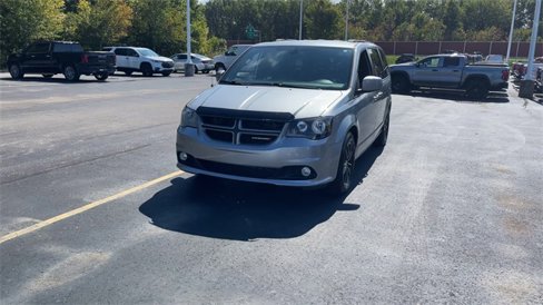 Used 2018 Dodge Grand Caravan GT image 3