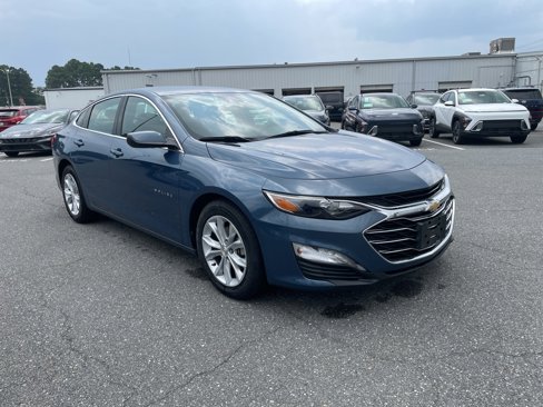 Used 2024 Chevrolet Malibu LT image 3