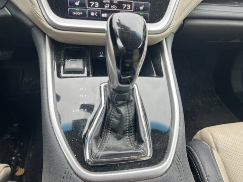 Used 2020 Subaru Outback Limited image 23