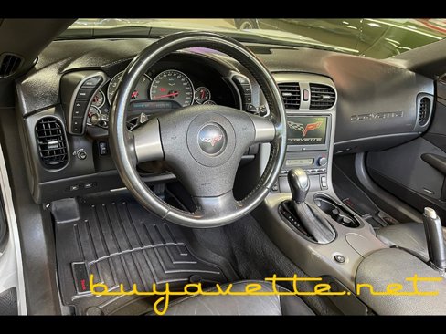 Used 2006 Chevrolet Corvette Convertible w/ Preferred Equipment Group image 17
