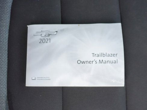 Used 2021 Chevrolet TrailBlazer LS image 19