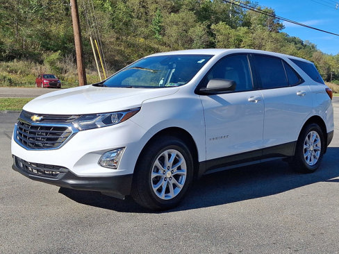 Used 2020 Chevrolet Equinox LS w/ LS Convenience Package image 3