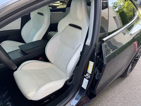 Used 2024 Tesla Model 3 Performance image 28