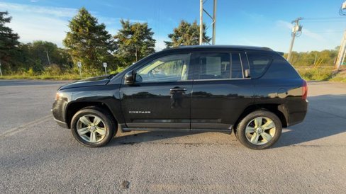 Used 2015 Jeep Compass High Altitude image 6